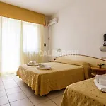 New York Hotel 3*